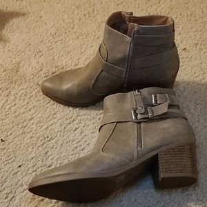 Ankle boots